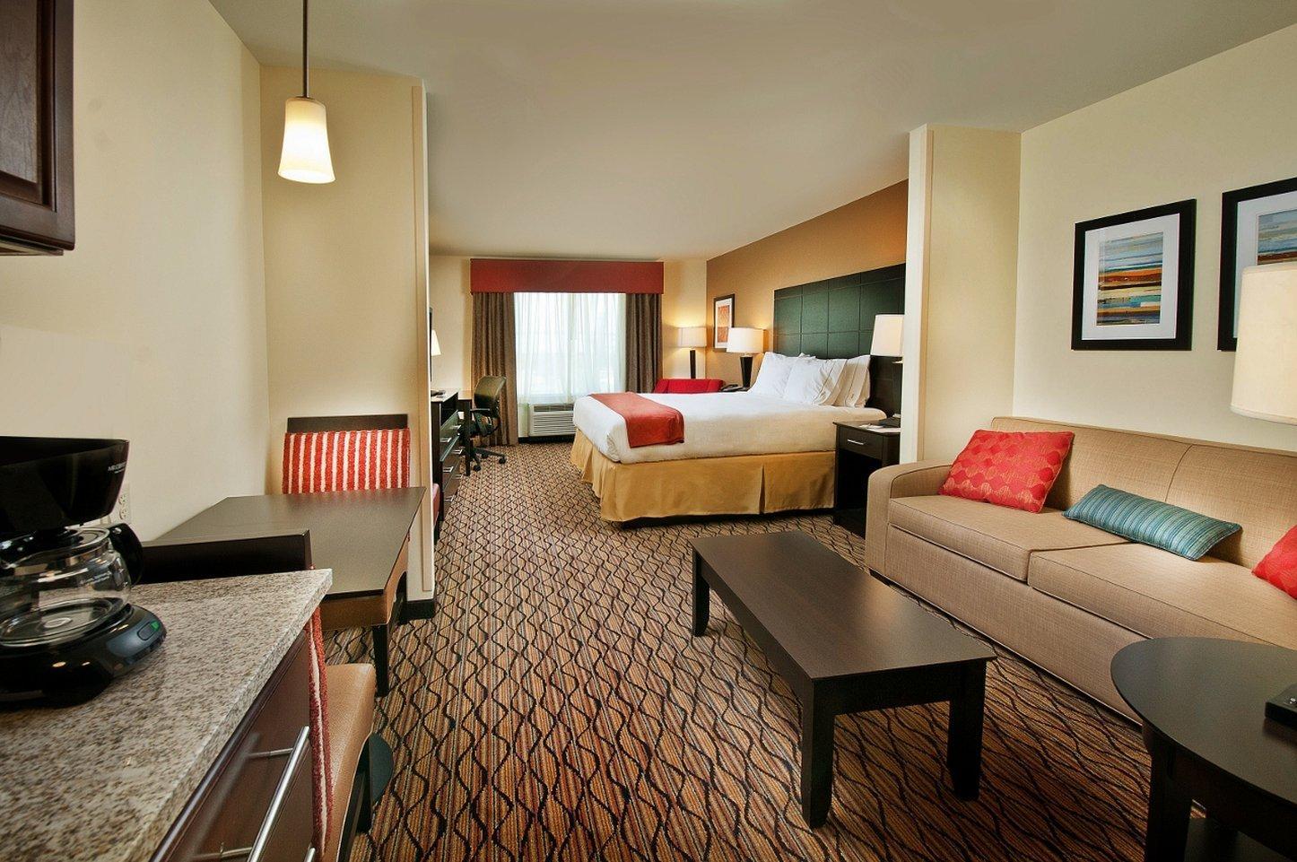 Holiday Inn Express Hotel And Suites Pearsall By Ihg Exterior foto