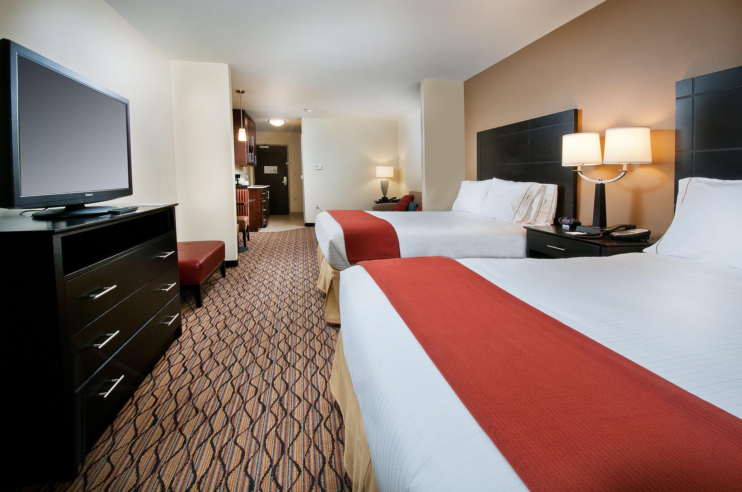 Holiday Inn Express Hotel And Suites Pearsall By Ihg Exterior foto